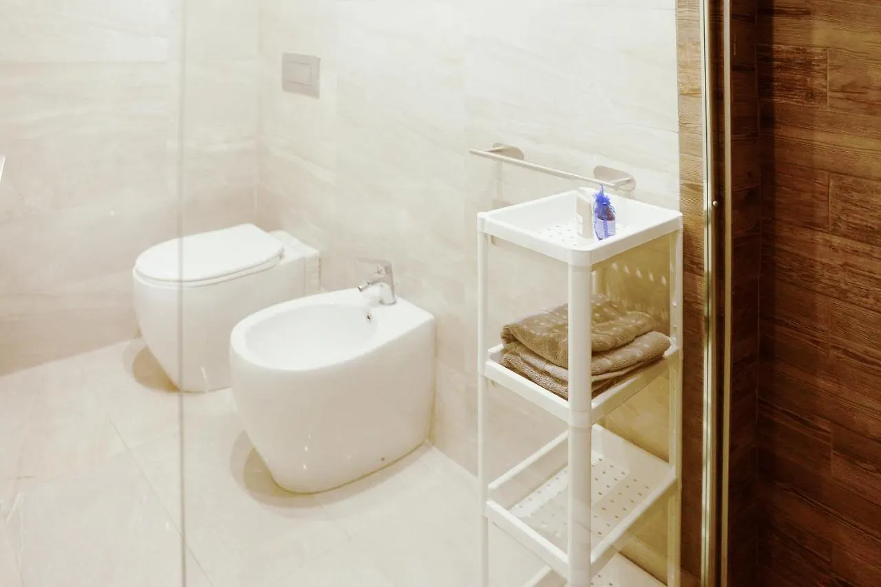 Suites Flores 0*, Verona