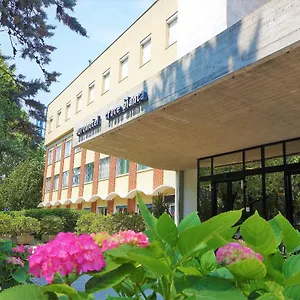2* فندق Euromotel Croce Bianca